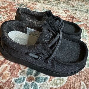 Hey Dude Toddler Shoes Size 6